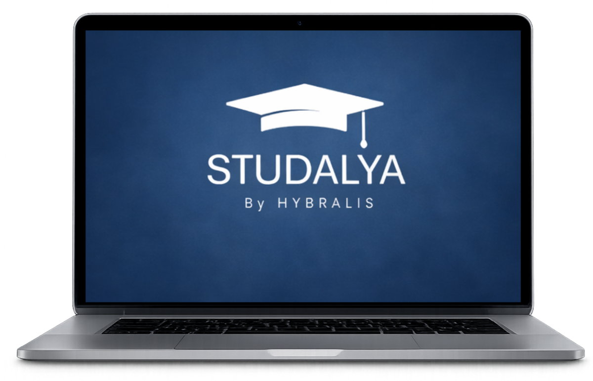 Espace étudiant Studalya affiché sur un ordinateur portable